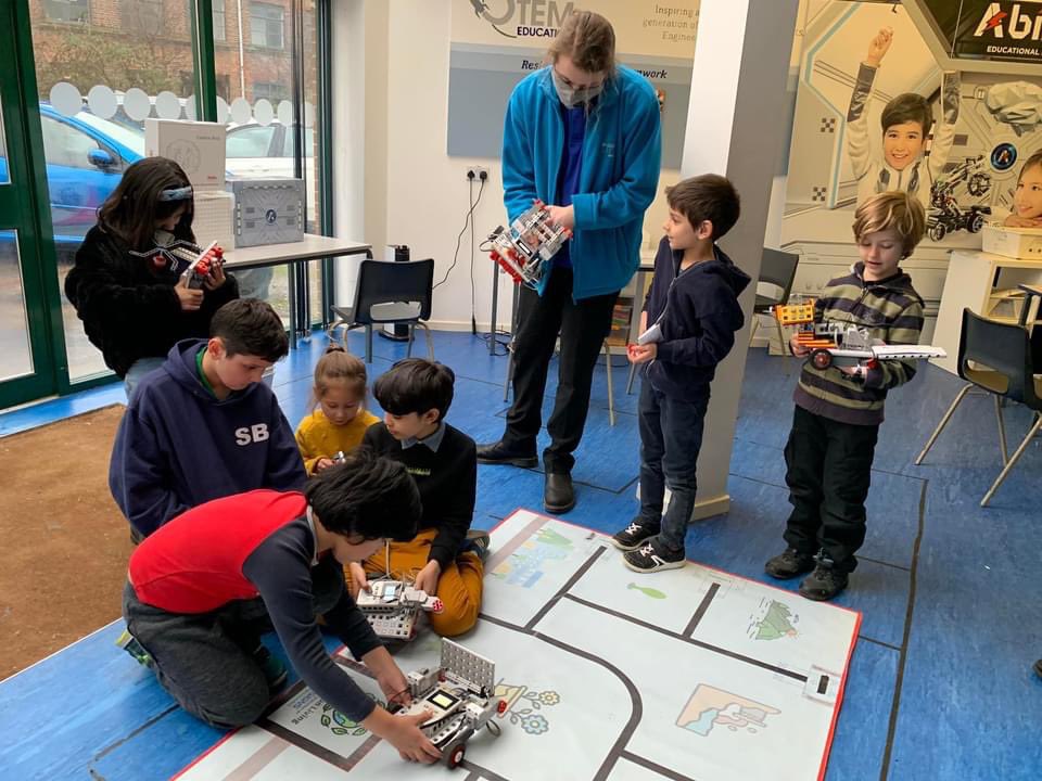 Discovery STEM Edu (@discovery_stem_) on Twitter photo EASTER HOLIDAY CAMP is almost fully booked! Last few places available here: discoverystem.org.uk/holiday-worksh… <a href="/ShefRobotics/">Sheffield Robotics</a> <a href="/SheffieldHigh/">Sheffield Girls'</a> @gdst <a href="/NetherEdgeHead/">Nether Edge Primary School</a> <a href="/KingEcgbert/">King Ecgbert School</a> <a href="/TotleyPrimary/">TotleyPrimarySchool</a> <a href="/MerciaSchool/">Mercia School</a> <a href="/MerciaTrust/">Mercia Learning Trust</a> <a href="/SilverdaleSch/">Silverdale School</a> <a href="/GrenoPrimary/">Grenoside Primary</a> <a href="/SLPHallamTSA/">SLP Hallam TSA</a> <a href="/GreystonesPri/">Greystones Primary</a> <a href="/MalinBridge1/">Malin Bridge Primary</a> EASTER HOLIDAY CAMP is almost fully booked! Last few places available here: discoverystem.org.uk/holiday-worksh… <a href="/ShefRobotics/">Sheffield Robotics</a> <a href="/SheffieldHigh/">Sheffield Girls'</a> @gdst <a href="/NetherEdgeHead/">Nether Edge Primary School</a> <a href="/KingEcgbert/">King Ecgbert School</a> <a href="/TotleyPrimary/">TotleyPrimarySchool</a> <a href="/MerciaSchool/">Mercia School</a> <a href="/MerciaTrust/">Mercia Learning Trust</a> <a href="/SilverdaleSch/">Silverdale School</a> <a href="/GrenoPrimary/">Grenoside Primary</a> <a href="/SLPHallamTSA/">SLP Hallam TSA</a> <a href="/GreystonesPri/">Greystones Primary</a> <a href="/MalinBridge1/">Malin Bridge Primary</a>
