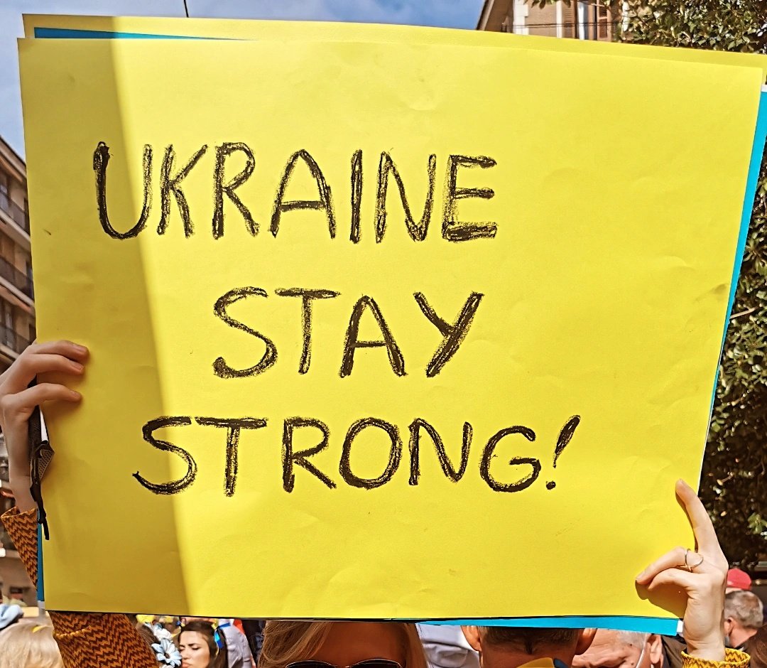EducationSxxi's tweet photo. #ucrania todo irá bien! Mantente fuerte, tu espíritu y tu fuerza son invencibles 💙💛

#Ukraine #StayWithUkraine #staystrong #StandWithUkriane #NoWar https://t.co/YkAWdzc2XO