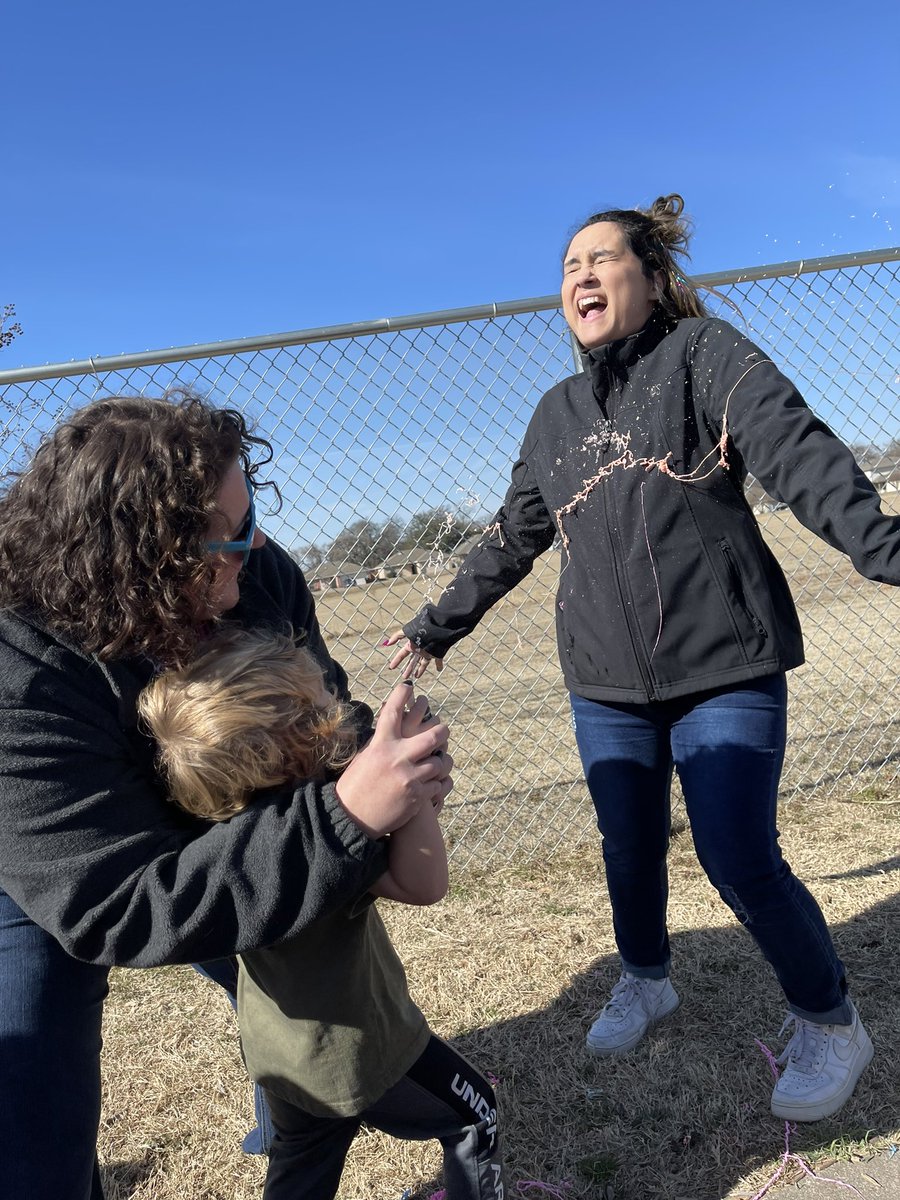 GISDbuccaneers's tweet photo. Silly string fun! These kiddos got to silly string their teachers for raising over $50 for the American Heart Association’s Kid’s Heart Challenge! ♥️ #GISDlilbucs https://t.co/yGXw0S2nNV