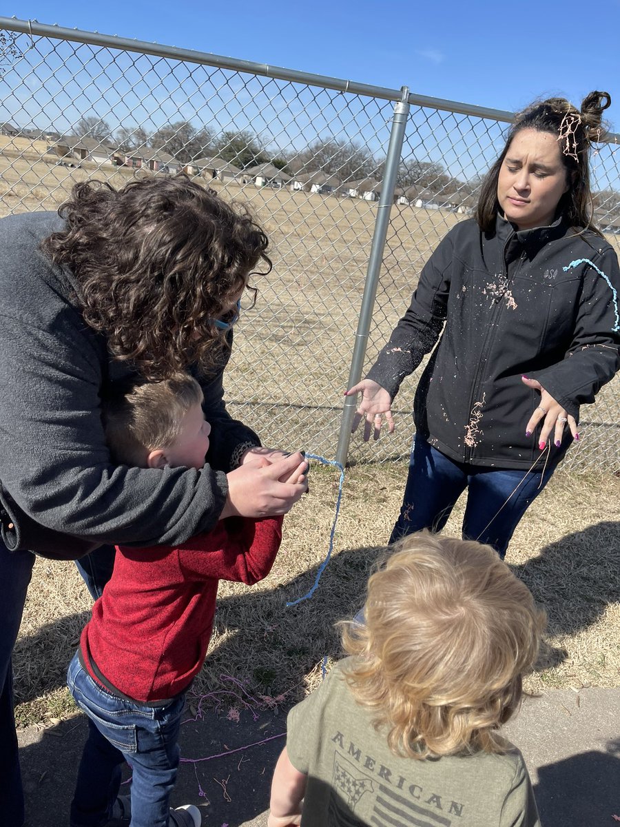 GISDbuccaneers's tweet photo. Silly string fun! These kiddos got to silly string their teachers for raising over $50 for the American Heart Association’s Kid’s Heart Challenge! ♥️ #GISDlilbucs https://t.co/yGXw0S2nNV