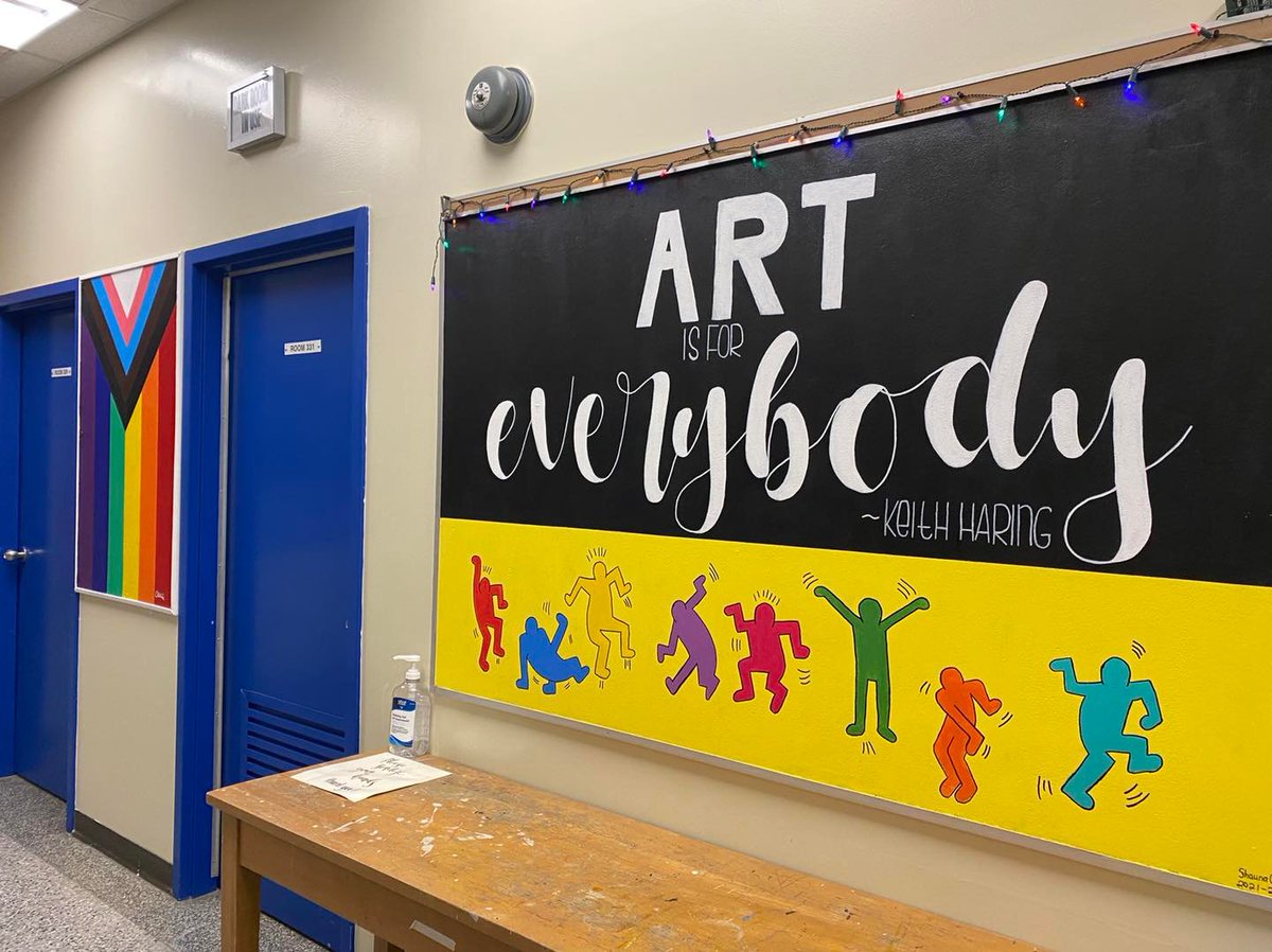 renfrewraiders's tweet photo. Art is for Everybody ~ Keith Haring 

Tonight we showcase two beautiful new murals now displayed in the entryway to the art room, painted by the talented Abbie LeGris and Shauna Church! Thank you for sharing your talents and helping to create a safe and welcoming space ! https://t.co/x5pnrX11d4