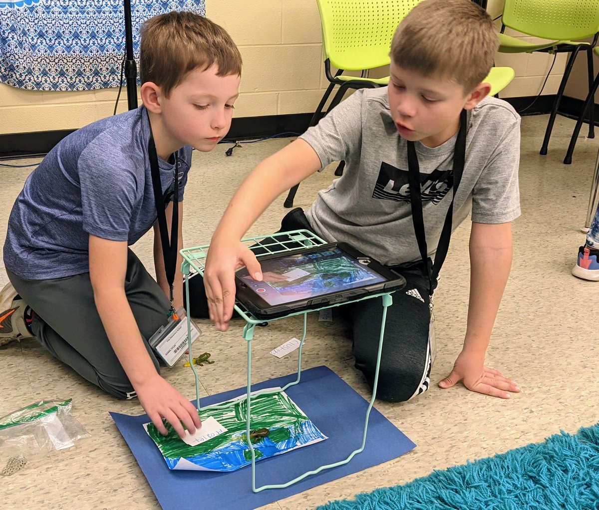 freySTEMlab's tweet image. Frey 2nd graders creating Stop Motion videos to show what they know!! #CreateTECH @FreyFoundation 🎥🎬🍿