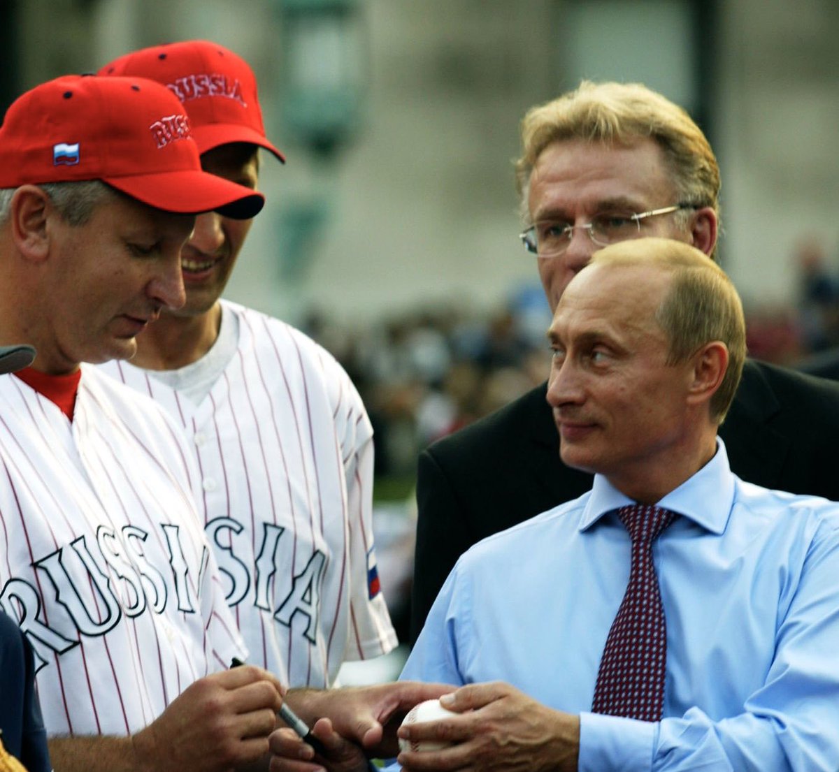 Vladimir Putin invites MLB players to Russia Freedom Baseball League, sources say:

“Putin is willing to pay top dollars for talent,” one league official is saying. “Gerrit Cole and Shohei Ohtani could make triple what the Yankees and Angels are giving them.” https://t.co/Xe9wVL2yxf