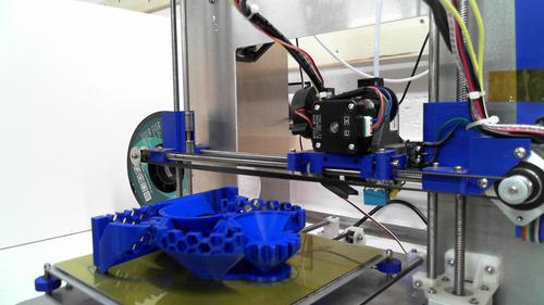 Let's play the game - will my DIY mendel90 manage to #3dprint one of <a href="/Clockspring3D/">Clockspring</a> creations. 12 hours into a 60 hour print...