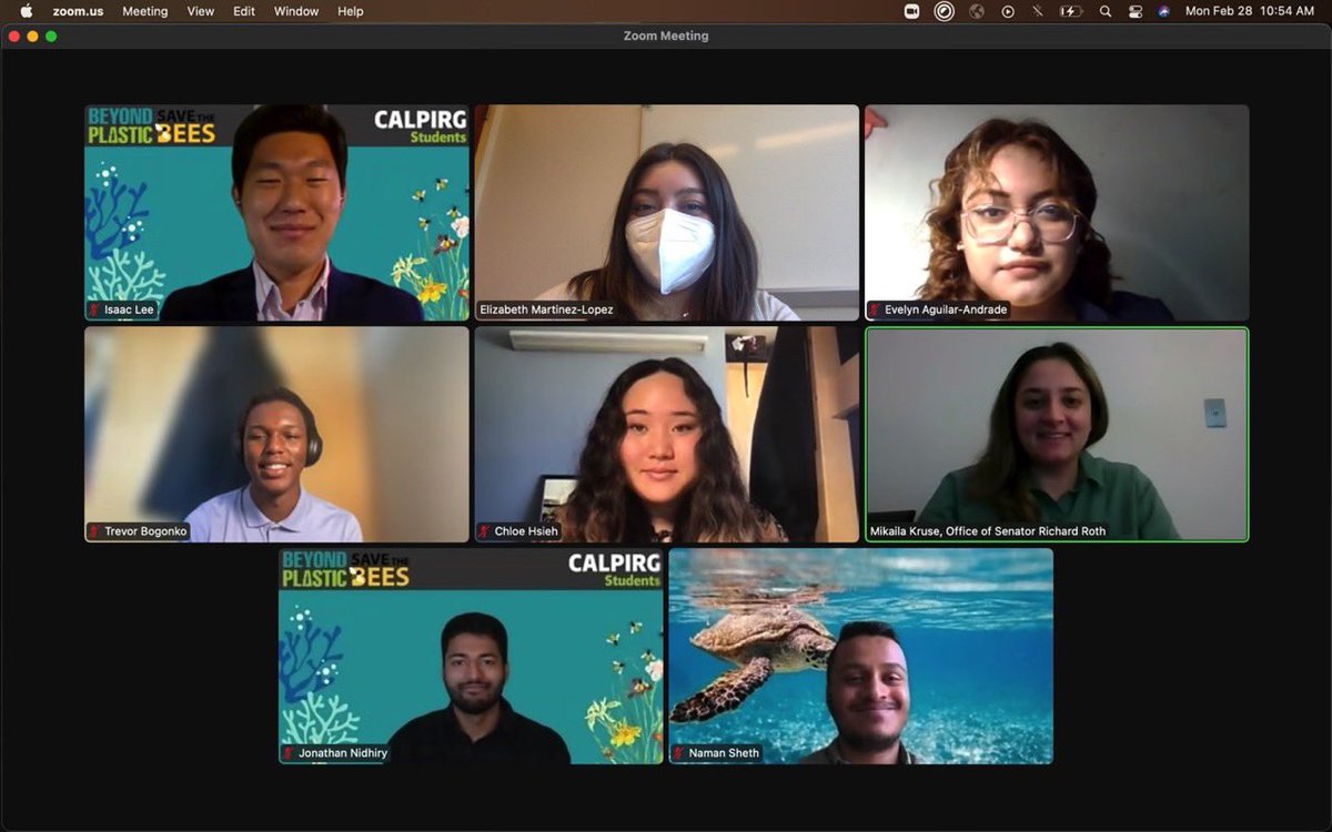 TrevorBogonko's tweet photo. Students care about so many issues! Today we advocated to fight plastic pollution, save the bees, and for our right to repair! Thank you @GeneralRoth for meeting with @CALPIRGStudent today! https://t.co/GGiYl8cscg