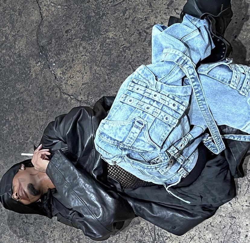 lottareds's tweet image. NEW PLAYBOI CARTI ERA JUST DROPPED OMFG. !*