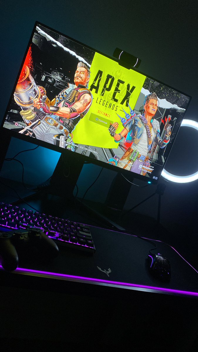 chancyftw's tweet photo. If I streamed right now would y’all pull up? https://t.co/zfP9IDSxug