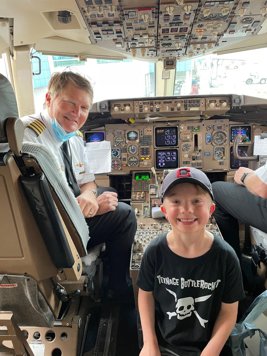 Join the TBR EMAIL LIST and be the first to get info on our upcoming stuff! We playing a show in a Turkish prison for Joey? Shredding the soundtrack for a movie about gladiators? You’ll know first! Sign up @ teenagebottlerocket.com/#subscribe
. #teenagebottlerocket