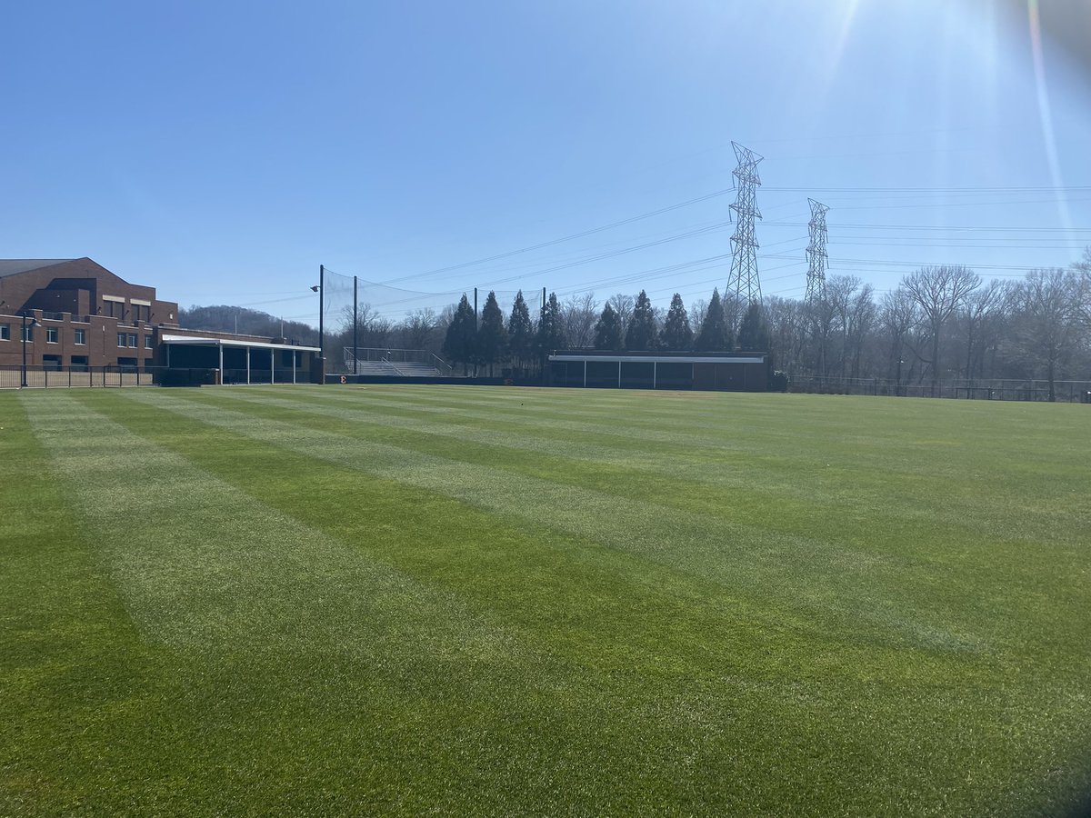 JohnClintsman's tweet photo. Ensworth high Softball field is shaping up nicely! Just in time for March! https://t.co/dUmNPp4Ryp