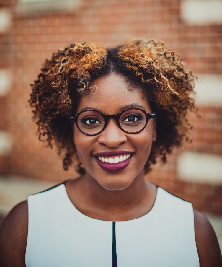 T34A's tweet photo. #JCW honors Dr. Ranthony A.C. Edmonds an NSF MPS Ascending Postdoctoral Fellow in
Mathematics at Ohio State. She uses hidden narratives in STEM to enact her career
mission: to increase access to mathematics through community engaged scholarship. https://t.co/c7Nup3gmrE