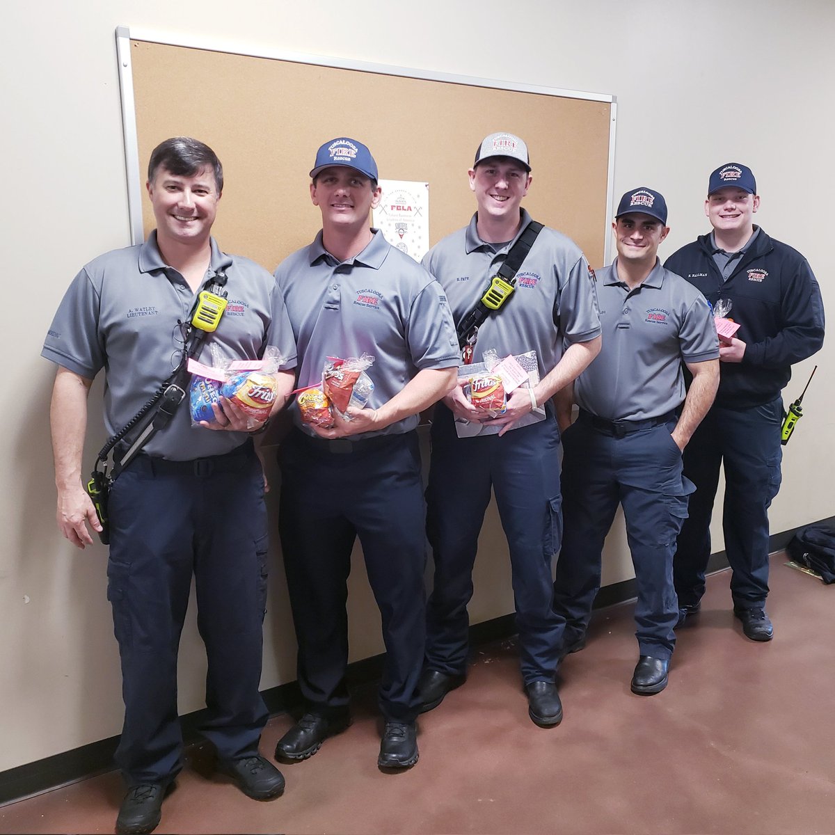 JuerretteT's tweet photo. TASPA had a wonderful start to Read Across America Week! A huge THANK YOU goes out to our incredible guest readers. @MikeDaria,  @TuscaloosaPD, @T_Town_Fire firefighters and more, did a phenomenal job of sharing their love for reading with our students! @TASPA_TCS
@TCSBoardofEd https://t.co/kD7X1bgCrc