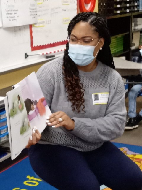 JuerretteT's tweet photo. TASPA had a wonderful start to Read Across America Week! A huge THANK YOU goes out to our incredible guest readers. @MikeDaria,  @TuscaloosaPD, @T_Town_Fire firefighters and more, did a phenomenal job of sharing their love for reading with our students! @TASPA_TCS
@TCSBoardofEd https://t.co/kD7X1bgCrc