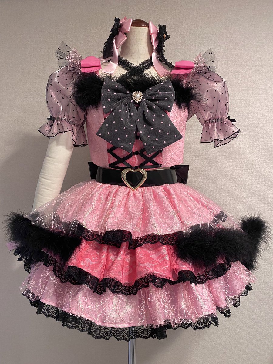 ic_paruna0417's tweet photo. りなんちゅ卒業衣装🎀💖
地雷系×小悪魔な感じで
りなんちゅらしさ200%にしました！！
本当に可愛かった、、🥺
ありがとう✨

#ぱるなの衣装部屋 https://t.co/2eL5CMJzlx