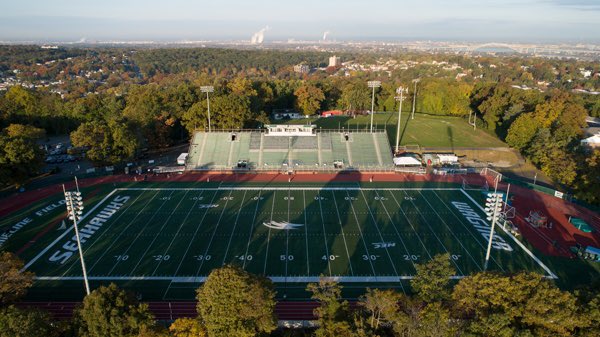 After A Great Conversation With <a href="/CoachDwilson09/">Darrell Wilson</a> Im blessed to recieve a PWO offer from Wagner College 🟢⚪️
