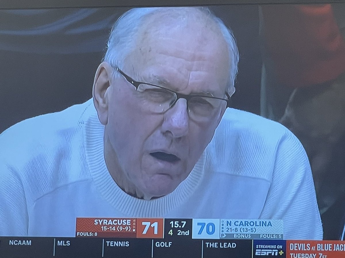RT @BarstoolReags: Words don’t sum up Syracuse basketball better than this picture. https://t.co/n9QS6OU17f
