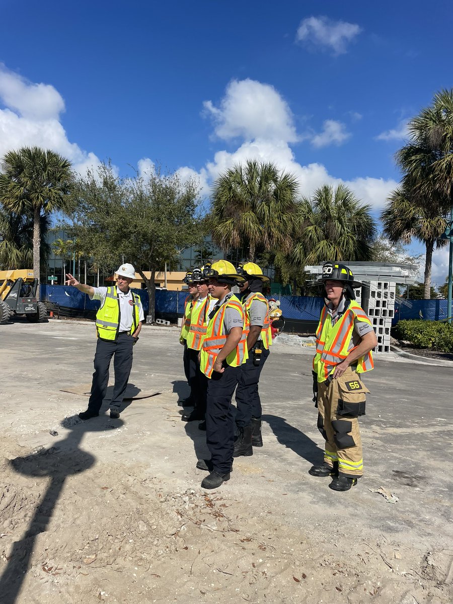 MarcoIslandFire's tweet photo. C-Shift taking a close look at the progress of the new station 50 with Chief Batiato. #marcofire https://t.co/f7Lw5XDsZQ