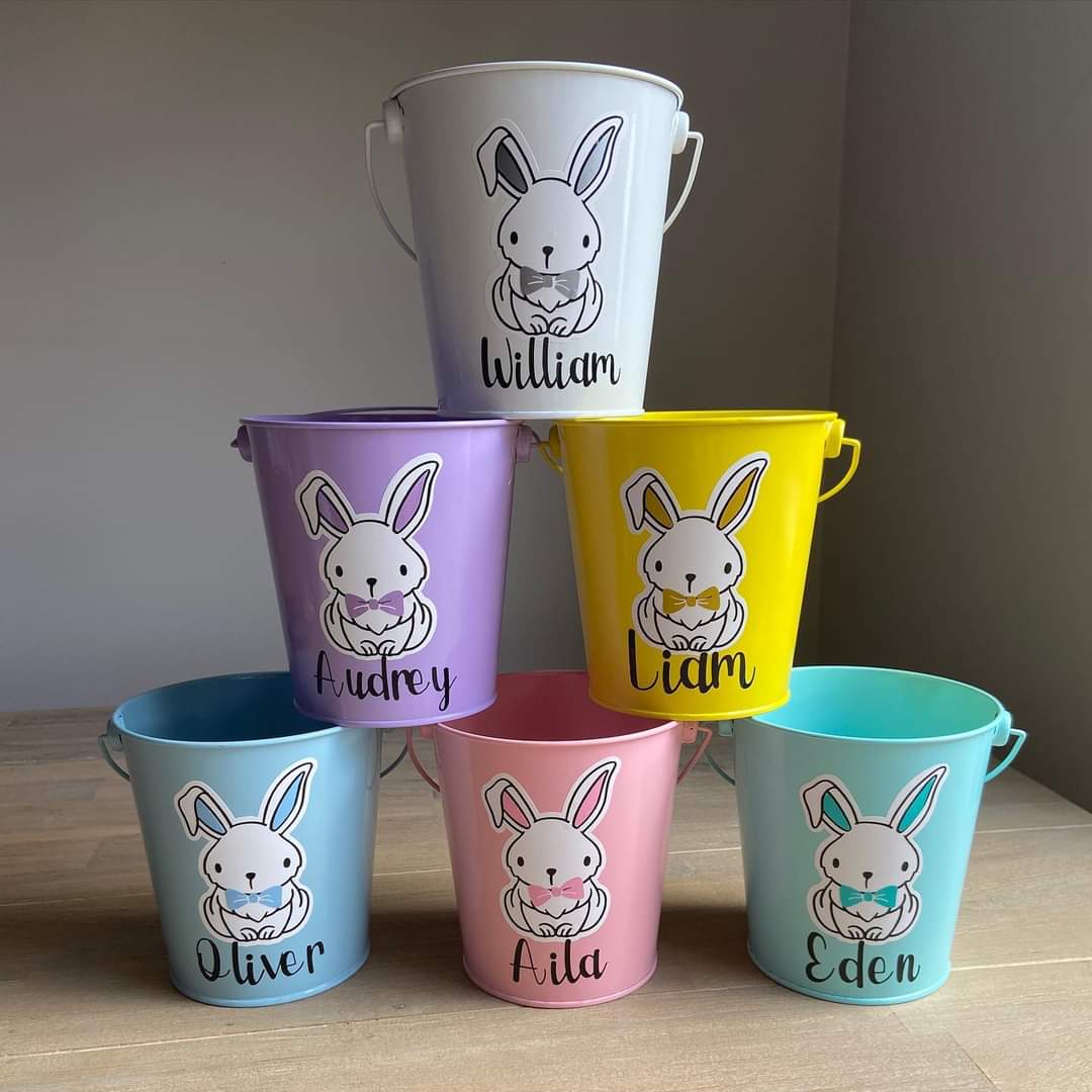 Ark_Arrow_Graze's tweet photo. Our Easter Range is now live! 

Introducing the Personslised Easter Bucket.

$25, eggs included.

Pickup from Clyde in April.

Order via our page!

https://t.co/mau7RWzKVc

#Easter #eggs #Gifts #personalised https://t.co/L88JFFEQmZ