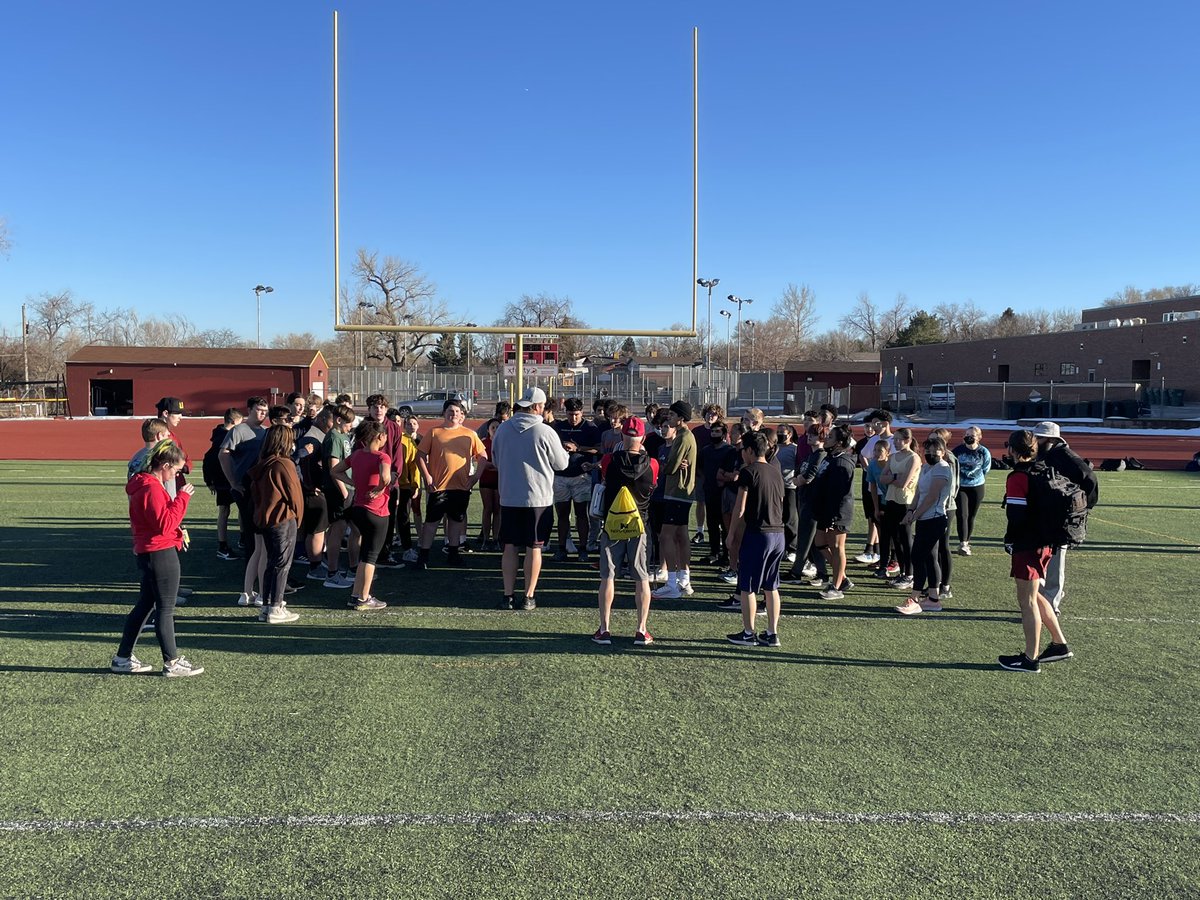 NorthglennTF's tweet photo. Track. Is. BACK! 🙌🏼
#gonorse #norsetrackandfield #letsgo https://t.co/zXk2H2cZ4h