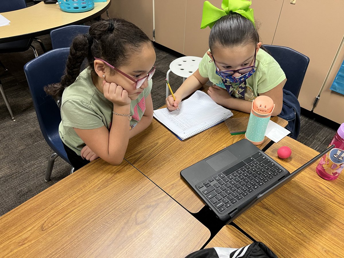Second Grade PFE (@humbleisd_pfe2) on Twitter photo Collaboratively working together to conduct research on historical figures. Collaboratively working together to conduct research on historical figures.