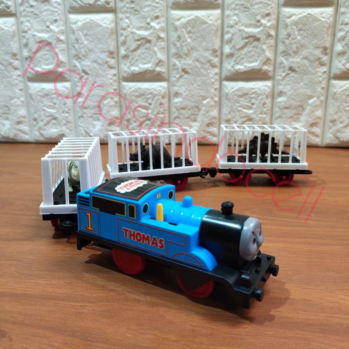 DieselHere's tweet image. GUYS I FOUND A PICTURE OF THE BOOTLEG HARVEY! (and his thomas counterpart