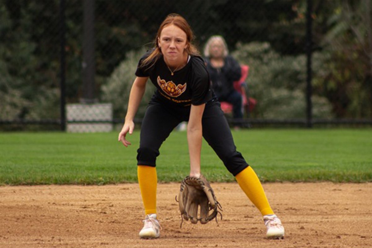 An offensive outburst that featured 26 hits and 23 runs on the day led <a href="/WarriorSoftball/">Indian Hills Softball</a> to its first sweep of the year with two wins over Alvin.

Freshman Madie Anderson's relief effort in the circle allowed the Warriors to rally for a game two victory.

📰indianhillsathletics.com/sports/sball/2…