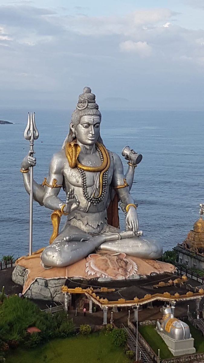ट्विटर पर उपस्थित सभी शिवभक्तों को महाशिवरात्रि की हार्दिक बधाई एवं शुभकामनाएं 🙏 🚩
#महाशिवरात्रि #महादेव 
#Mahashivratri 
x.com/i/spaces/1ypKd… pic.x.com/iiZ1MnQHx0