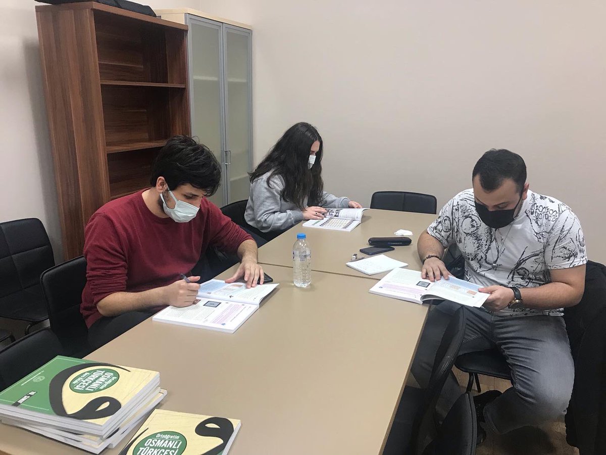 asbuedebiyat's tweet photo. Osmanlı Türkçesi kursumuz bugün başladı. https://t.co/f59JXpDToM