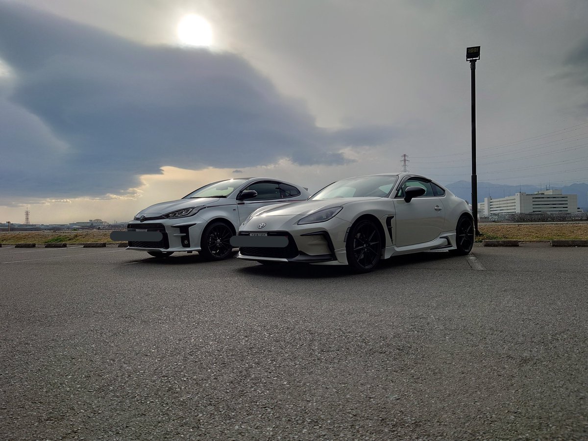 3918_NS1's tweet photo. ついに叶ったGR2台の写真
#Toyota 
#GR86 
#GRヤリス 
#車好きと繋がりたい 
#JDM https://t.co/k1yMxnfckw