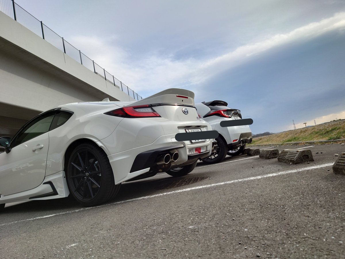 3918_NS1's tweet photo. ついに叶ったGR2台の写真
#Toyota 
#GR86 
#GRヤリス 
#車好きと繋がりたい 
#JDM https://t.co/k1yMxnfckw