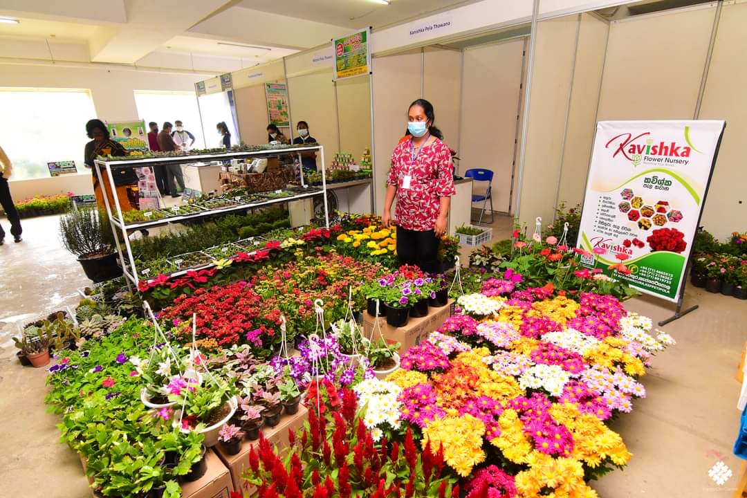 Kugan_87's tweet photo. #MSMEs have established strong connections with potential buyers and exporters during the #trade-fair organised by #EUIED project in #Kandy #lka recently. Highly recognised by #ministers and #business-community of #lka. 

led the #facilitation on behalf of consortium partners. https://t.co/gEMBoV9mPg