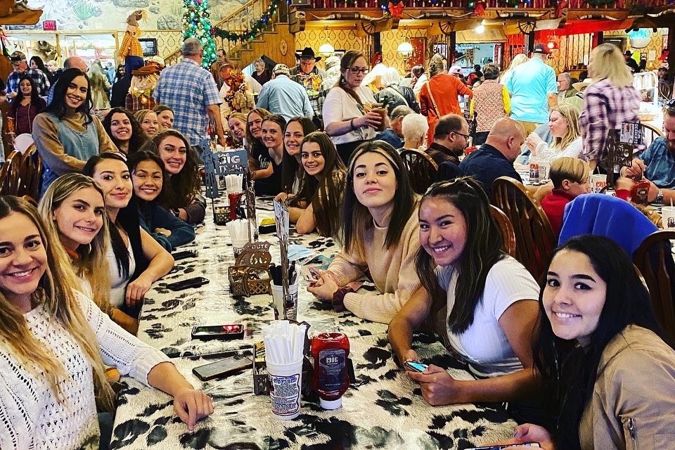 🅣🅐🅨🅛🅞🅡 🅗🅐🅡🅡🅘🅢 tweet media