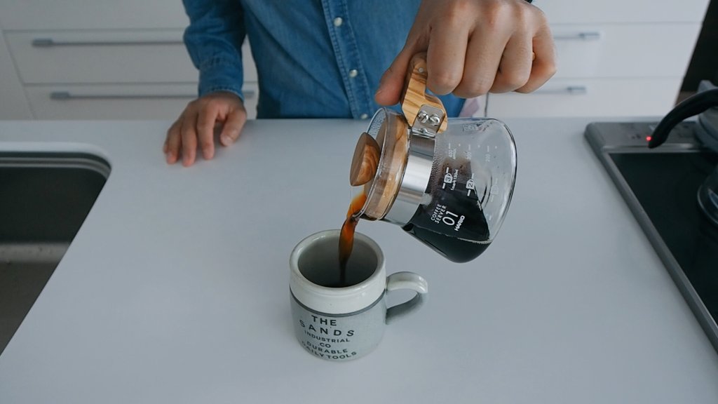 GZKMvhqSDykSvt5's tweet photo. 先日新しいコーヒーアイテムとして追加したHARIOのコーヒーサーバーとドリッパーの紹介動画をYouTubeに上げましたので、良かったら見てみて下さいね✌️
↓
https://t.co/ZCCWD4UA50
#coffee
#コーヒー
#CoffeeServer
#コーヒーサーバー
#Dripper
#ドリッパー
#HARIO
#ハリオ https://t.co/b4y6wIbSI6