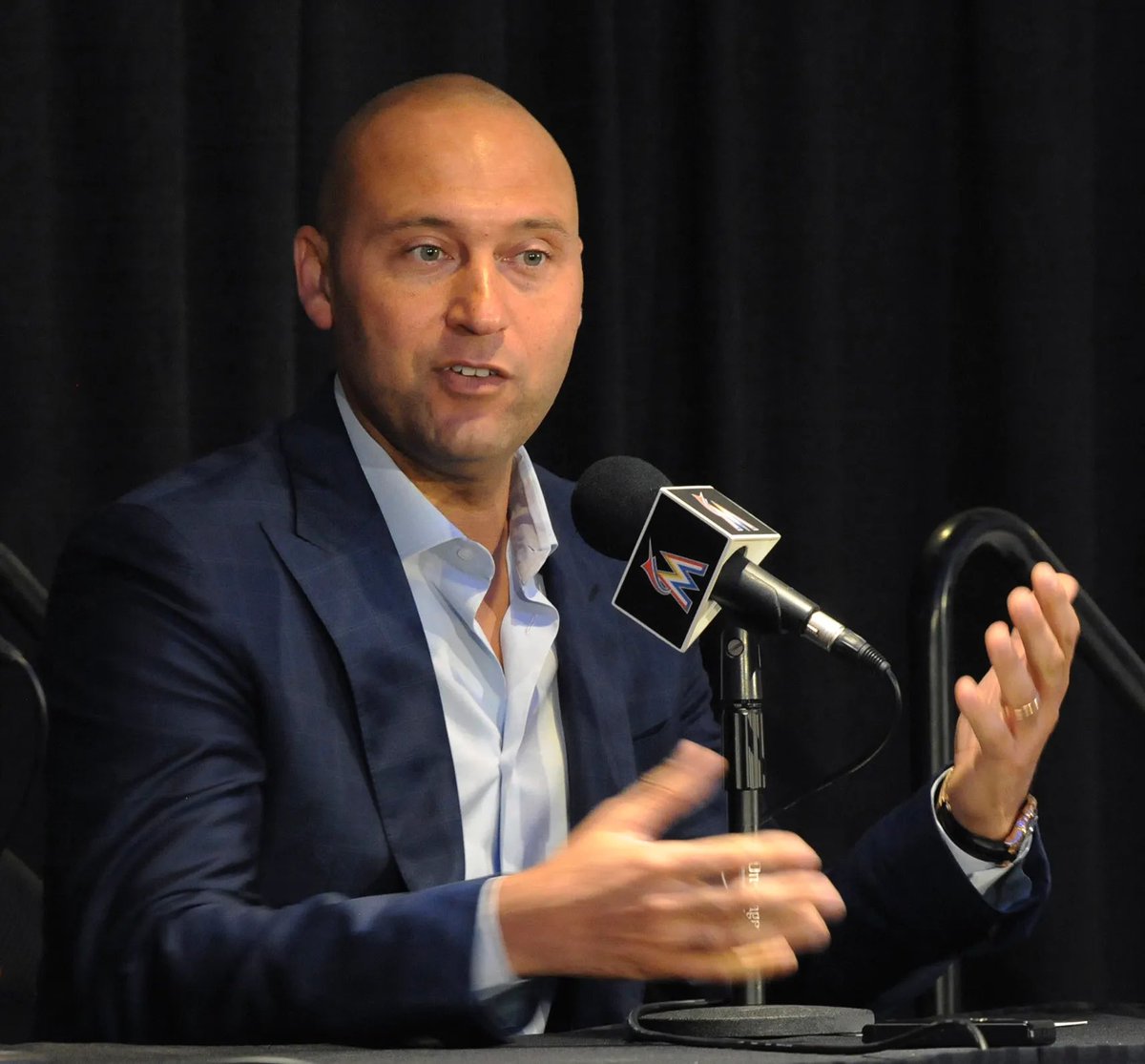 Did the #MiamiMarlins treat #DerekJeter like #2?