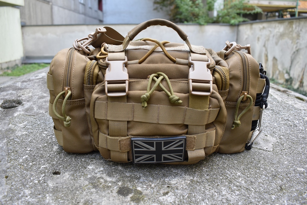 uksurvivalplus's tweet photo. Prepare bugout bags. Most won't have them and will try to pack their car with junk. https://t.co/wgT2KUll3j #prepper #SHTF #camping #hiking #survivalplus #survival #nature #world #navigation #survive #behappy #livelife #bugout #outdoortraining #survivaltraining #preppertraining https://t.co/fnAq4UE8Xo