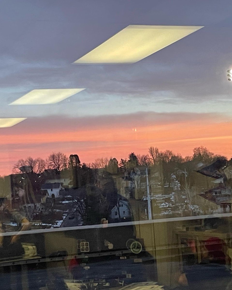 “Raymond you should really try meditating… there’s videos online to help you” -Ethan
Who needs meditation when you have gorgeous iowa sunsets and new bumpers am I right?
•
•
•
#first #frc #firstrobotics #firstroboticscompetition #stem #womenstem #frcworlds #iowafrc #omgrobot