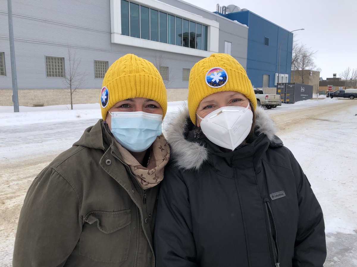 PrairieHope_BSD's tweet photo. Members of #TeamHope raised over $500 in support of @SHM_Brandon #cnoy22 #coldestnight #bdnmb #WeChooseHope https://t.co/ZEneRsT6IH