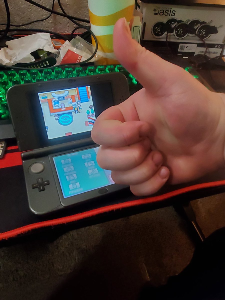 Alberkryne's tweet photo. That this was the best $5 I've ever spent.

#gamerestoration
#pokemon
#pokemonheartgold https://t.co/nD57a2yA1k