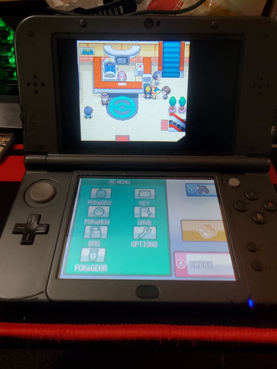 Alberkryne's tweet photo. That this was the best $5 I've ever spent.

#gamerestoration
#pokemon
#pokemonheartgold https://t.co/nD57a2yA1k