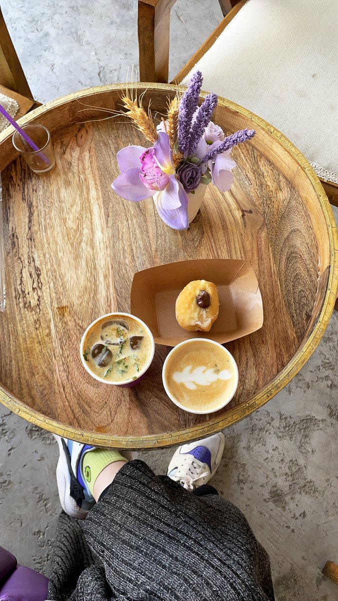 _d_m_r1's tweet photo. صباح الخير 💜

حبيت اني اصبح واخذ قهوتي من هنآ @salira_cafe وكان اختيار موفق 👌🏻

وجربت مشروبهم الخاص 
 منت موهيتو ايسد كافي☘️
منت موهيتو هوت كافي❤️‍🔥
رهيب ولله ع قد المدح 📌 
الموقع 📍 قرطبة- طريق سعيد ابن زيد 
@salira_cafe https://t.co/negWJsmhUh