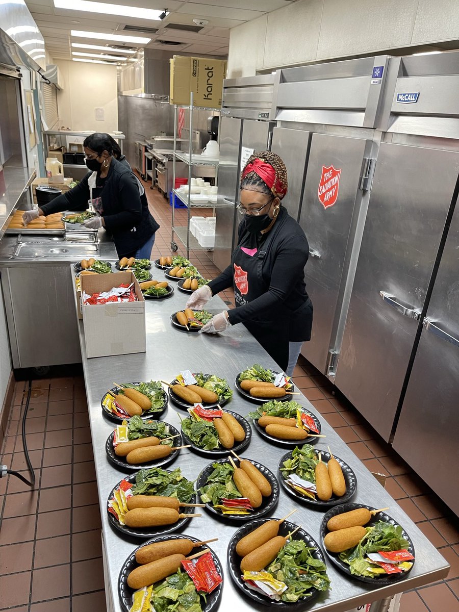 Erin Corson (@erinlcorson) on Twitter photo THANK YOU everyone for spending time with us at the <a href="/salvationarmy/">The Salvation Army</a>! You can count on us monthly to be here serving our community! Look on our DE&I / Employee Engagement Newsletter for the next date! 💚
#BetterTogether #WinningInTheWEST #GrindHustleWIN THANK YOU everyone for spending time with us at the <a href="/salvationarmy/">The Salvation Army</a>! You can count on us monthly to be here serving our community! Look on our DE&I / Employee Engagement Newsletter for the next date! 💚
#BetterTogether #WinningInTheWEST #GrindHustleWIN