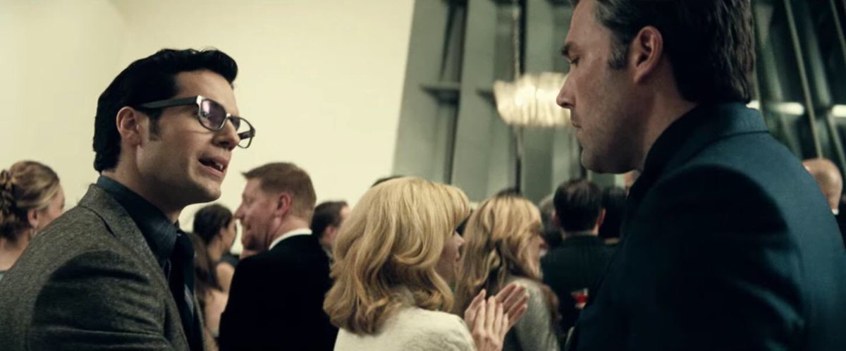 “Most of the world doesn’t share your opinion Mr. Wayne”

a thread #RestoreTheSnyderVerse