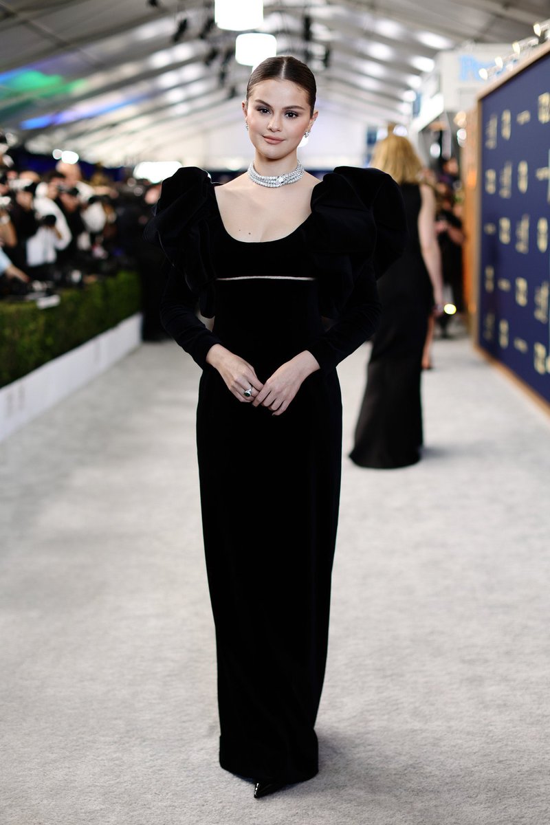 PrimeVideo's tweet photo. SELENA. 
That’s the tweet. #SAGAwards https://t.co/Bq4CA4eYVe