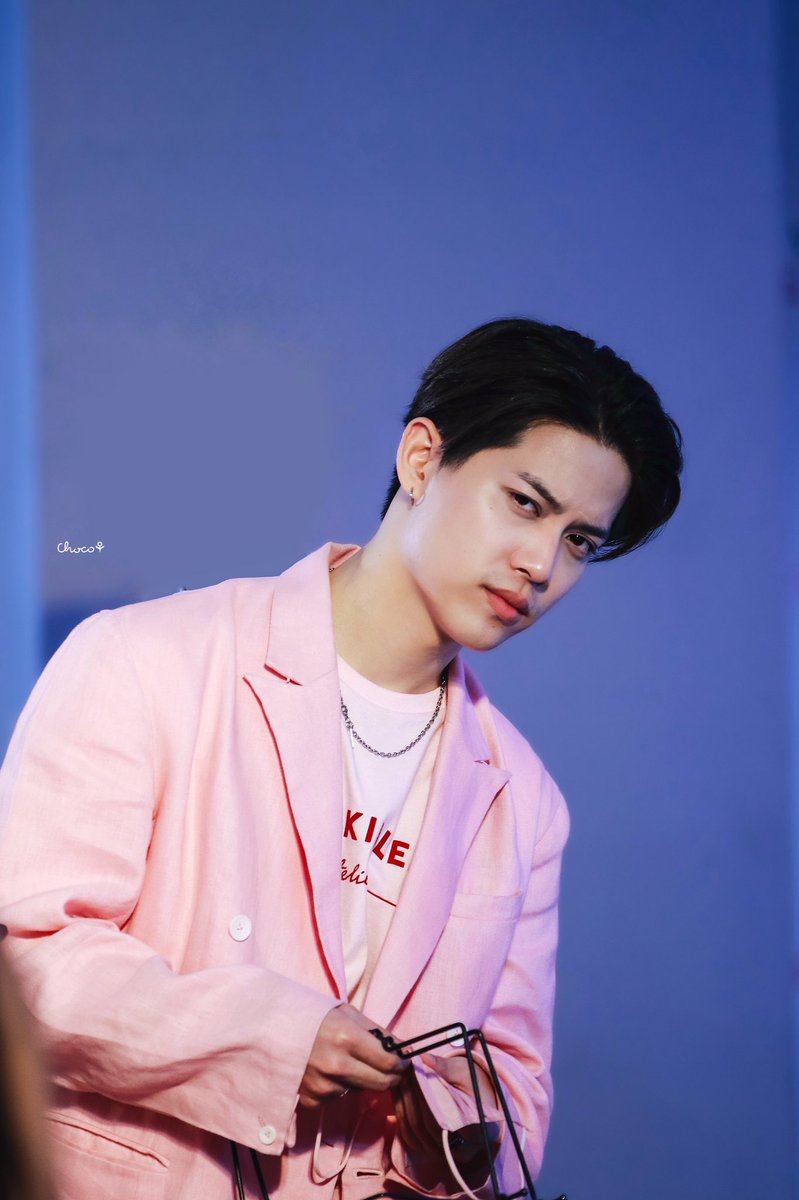 ___chocomintt's tweet photo. 220225 - 🥰✨

#BossThanabat https://t.co/qOvnyJo1vE
