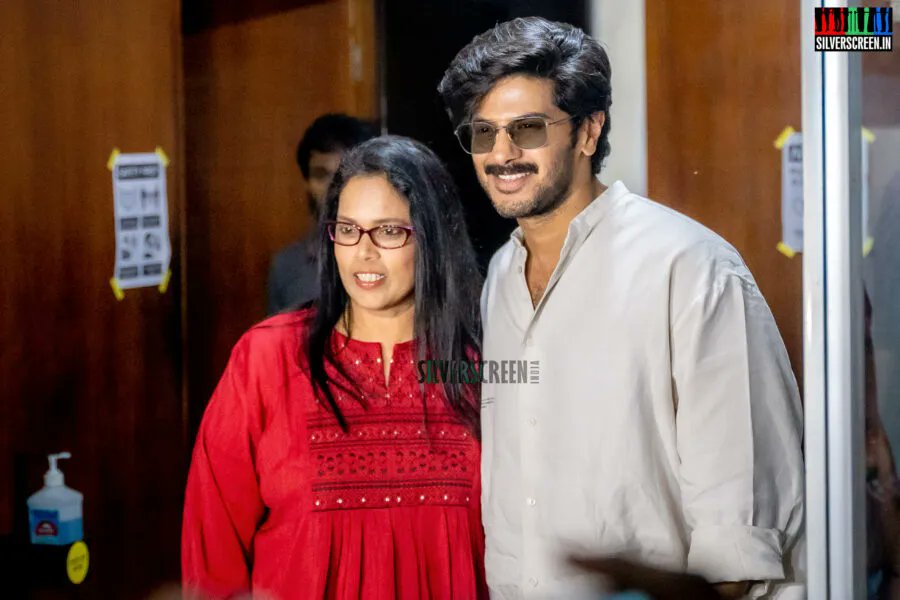 silverscreenin's tweet photo. Actor #DulquerSalmaan and filmmaker #Brinda at the #HeySinamika Press Meet.

@dulQuer | @BrindhaGopal1 

Check out more photos from the event here:
https://t.co/Cmy5JrdOYI https://t.co/r1QxVPHHqE