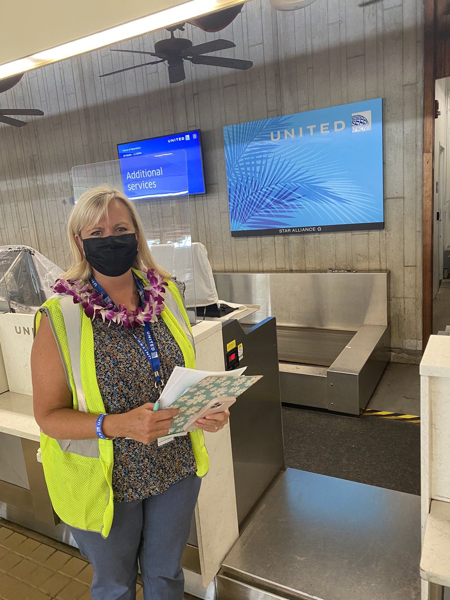 CBO West learning the OGG ramp operation  #CBOTeam #CBOTeamWest #BeingUnited <a href="/KevinKeado/">Kevin</a> @Rahman_UAL <a href="/GBieloszabski/">George Bieloszabski (He/Him)</a> <a href="/DJKinzelman/">David</a>