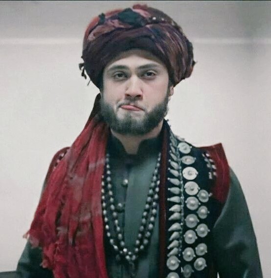 NazzaSheikh1's tweet photo. Cute  or Naughty BULUT
😍😍😍
🤪🤪🤪
💗💗💗
@Aras_B_iynemli 
#ArasBulutIynemli https://t.co/aSQdDvslIt