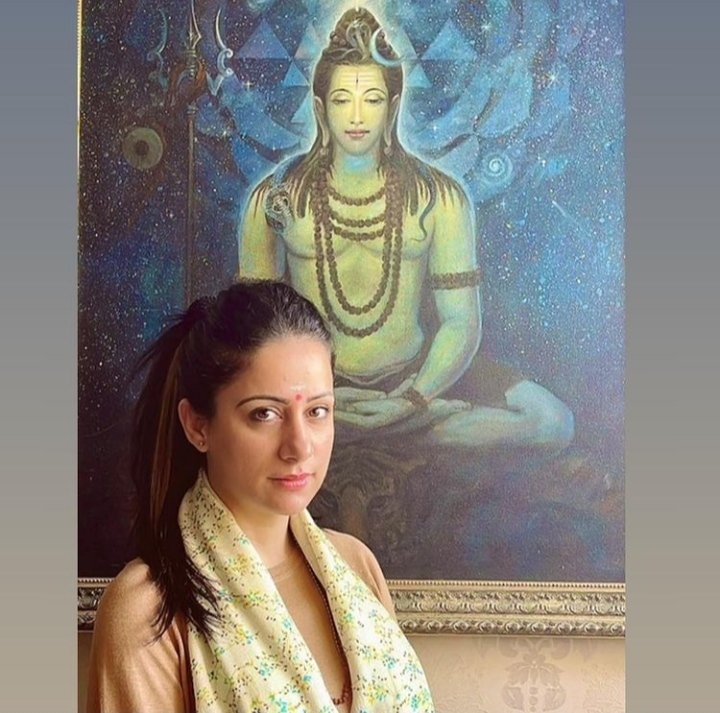nagi_true's tweet photo. Goddes of this earth getting blessings from Lord Shibay such a divine moment it's
@ROUBLENAGI respect u always mam u r such a true human being
Happy Maha Shivratri to u 🙏
#हर_हर_महादेव_जय_शिव_शम्भू https://t.co/m4WfJ9rwLj