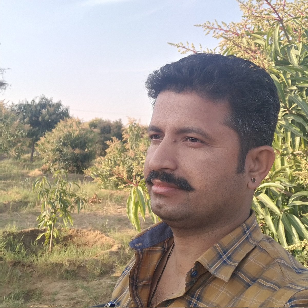 Avardan1's tweet photo. #NewProfilePic https://t.co/0Pv5uVW6wY