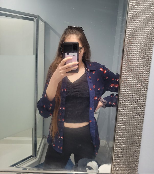 Fit for my date tonight 🥰😊💞 https://t.co/IPKQ8Wl7X5