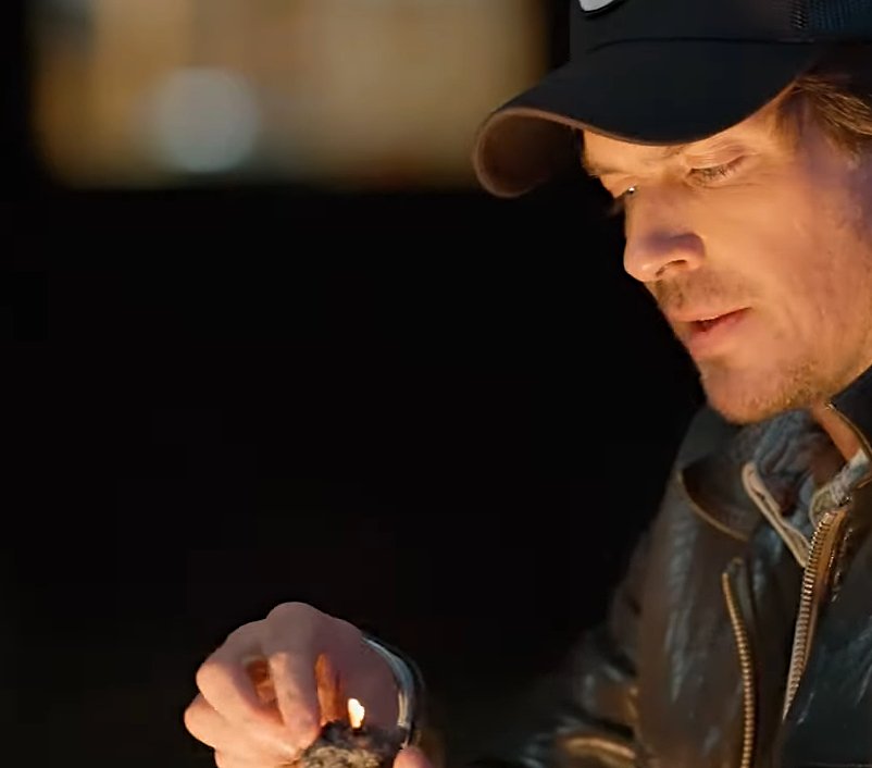 More #CampfireConvos caps.  When Ian makes the smores it reminded me of the pretend flirting scene with Rebekah in #TVD. #IanSomerhalder #brothersbondbourbon #TimetoBond🥃🥃<a href="/brothersbond/">Brother's Bond Bourbon</a>